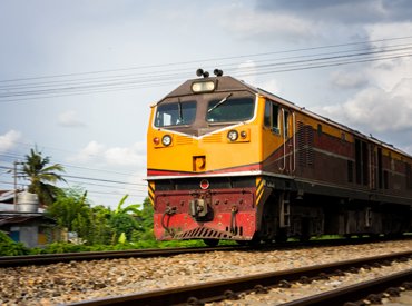 https://hotel.worldtrippersclub.com/storage/frontend/services/1718105443_train.jpg